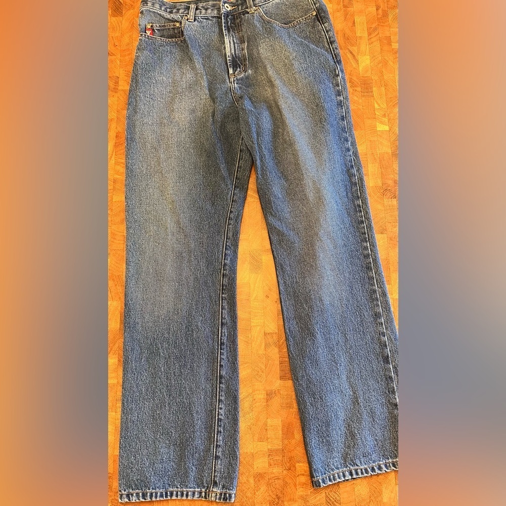 Guess Relaxed Fit Blue Jeans- Women’s Size 33